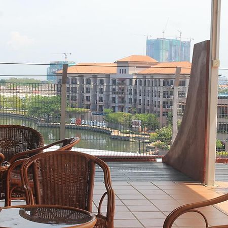 Aldy Hotel Stadthuys Malacca Exterior photo